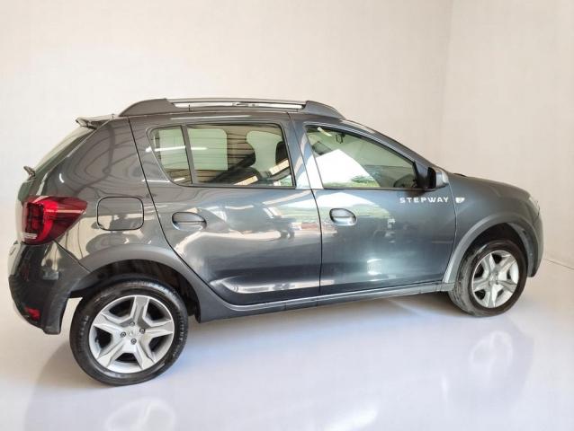 Dacia Sandero image 2