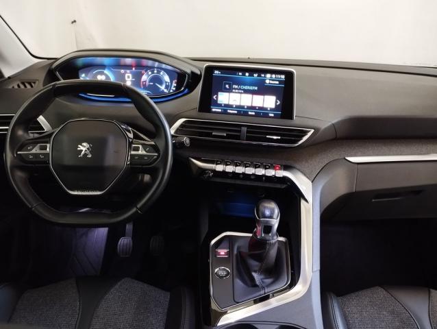 Peugeot 3008 image 1