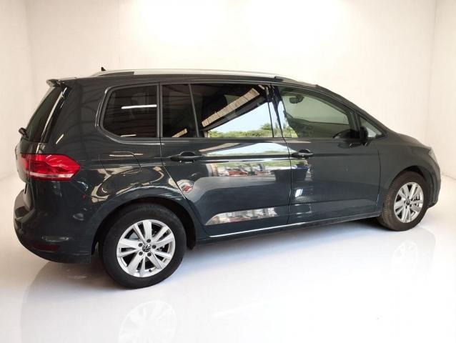 Volkswagen Touran image 1