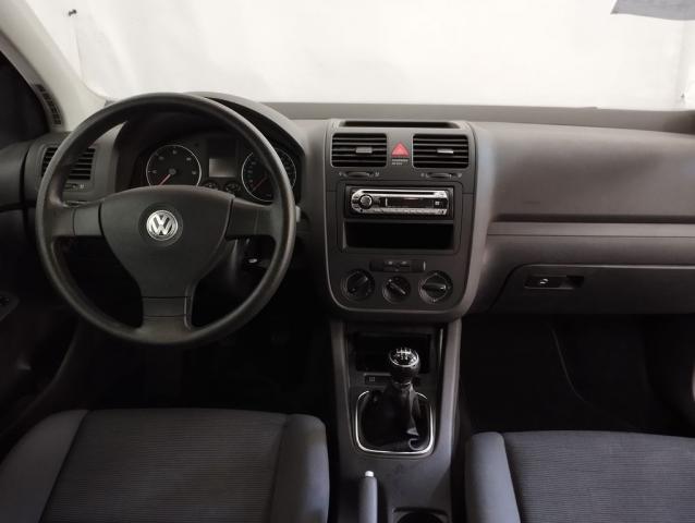 Volkswagen Golf image 1