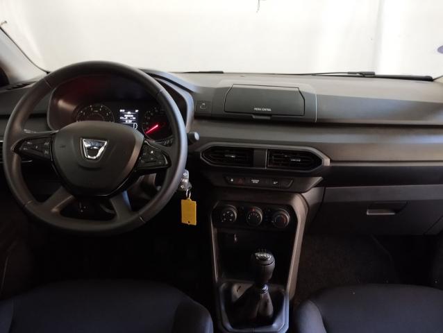 Dacia Sandero image 2