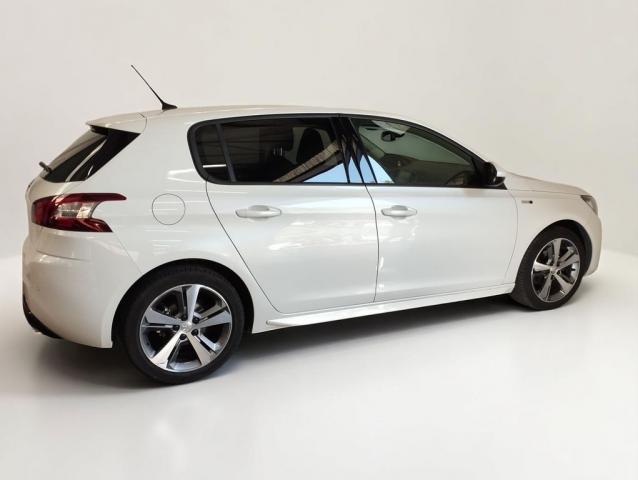 Peugeot 308 image 1