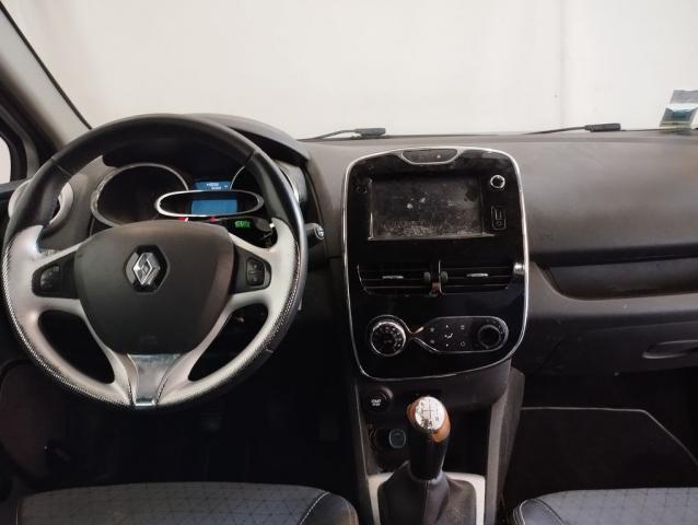 Renault Clio image 2