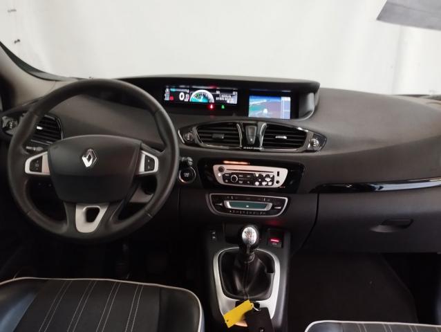 Renault Scénic image 2