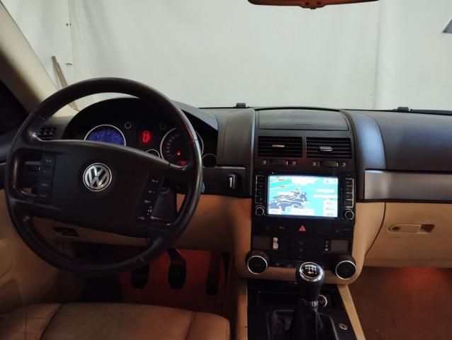 Volkswagen Touareg image 1