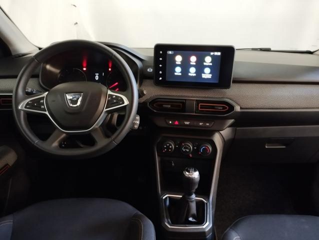 Dacia Sandero image 2