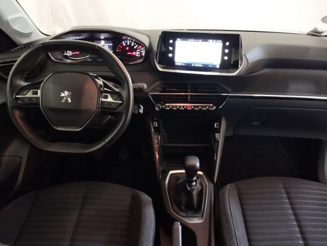 Peugeot 208 image 2