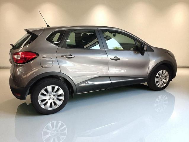 Renault Captur image 1