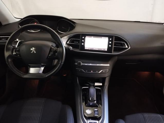 Peugeot 308 image 1
