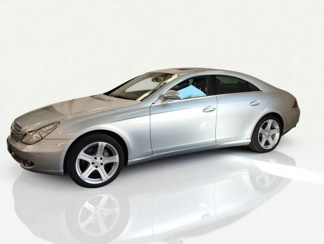 Mercedes Benz
