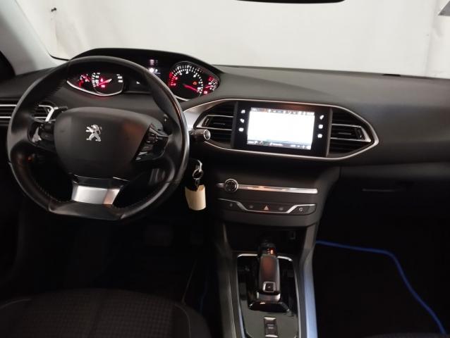 Peugeot 308 image 2
