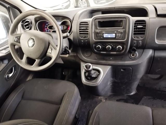 Renault Trafic image 2