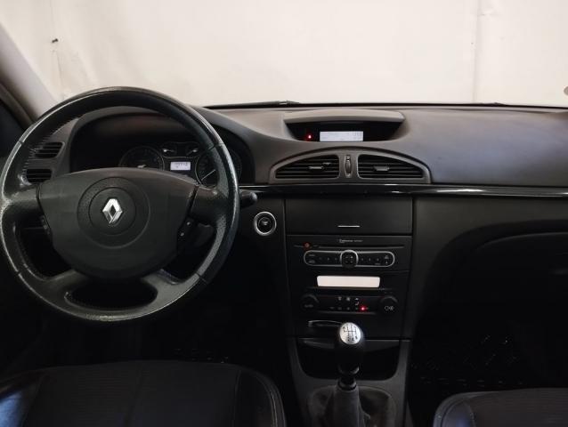 Renault Laguna image 2