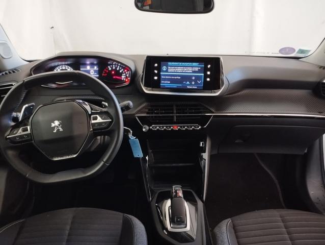 Peugeot 2008 image 1