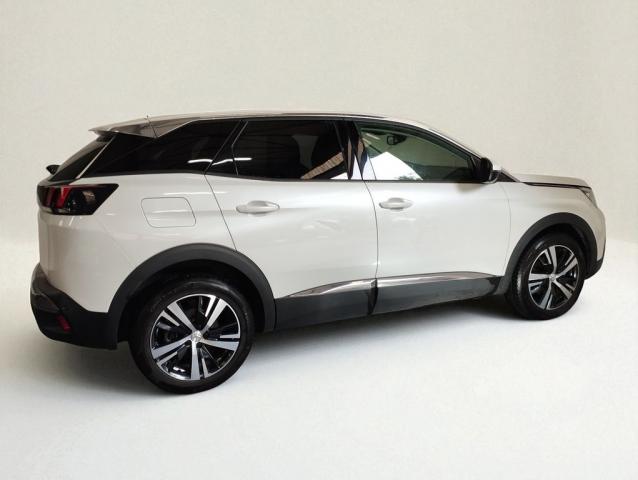 Peugeot 3008 image 1