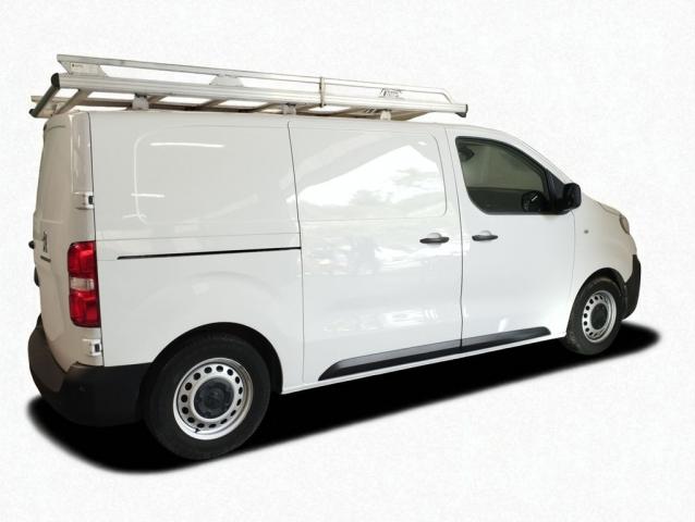 Peugeot Expert image 2