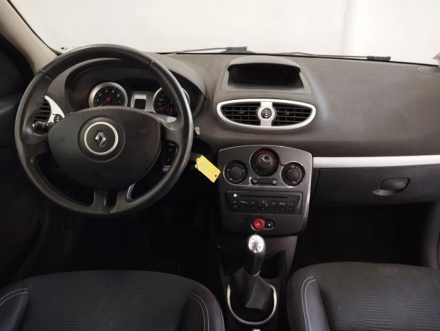 Renault Clio image 1
