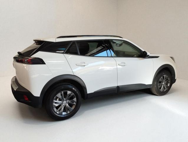 Peugeot 2008 image 1