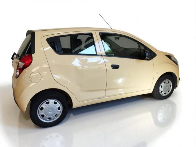 Chevrolet Spark image 2