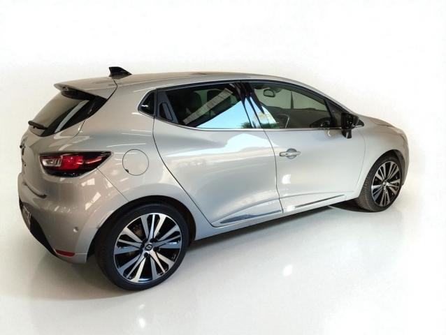 Renault Clio image 2