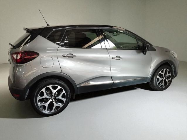 Renault Captur image 2