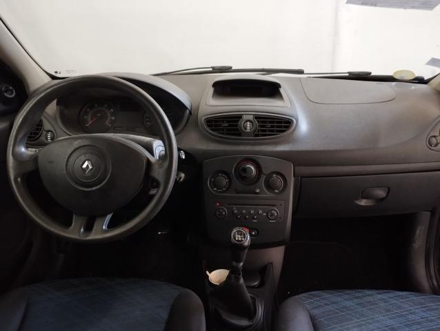 Renault Clio image 1