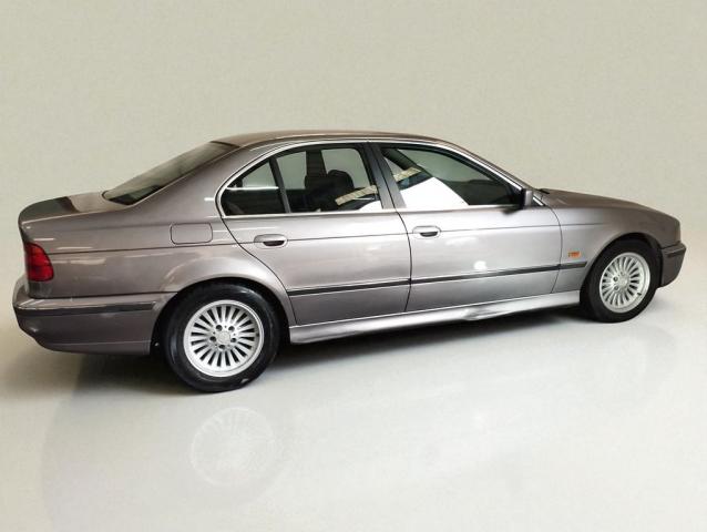 Bmw 525 image 1