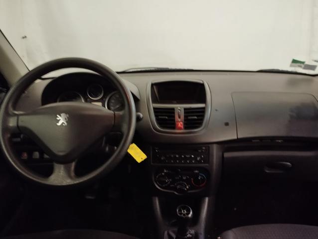 Peugeot 206+ image 2