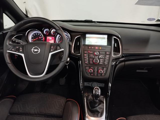 Opel Cascada image 2