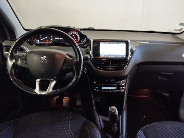 Peugeot 208 image 2