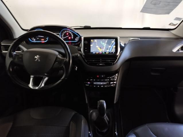 Peugeot 2008 image 1