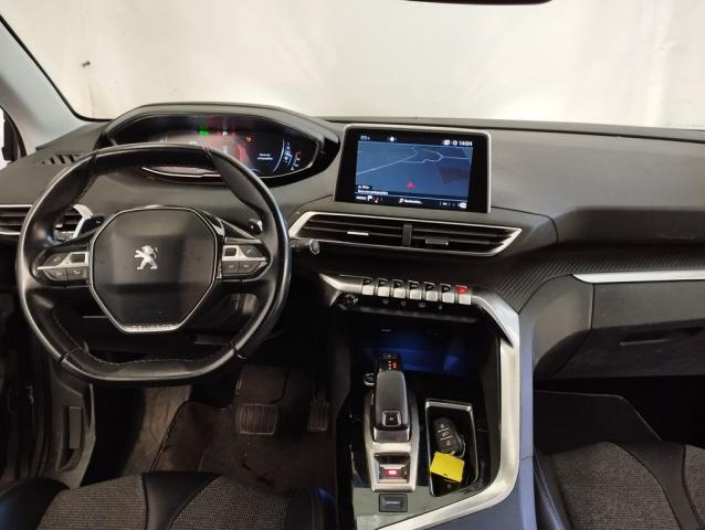 Peugeot 5008 image 1
