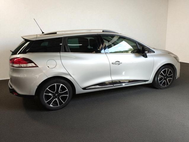 Renault Clio Estate image 2