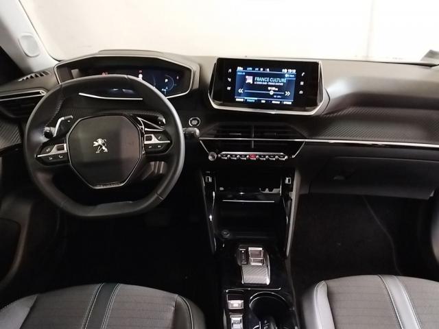 Peugeot 2008 image 2