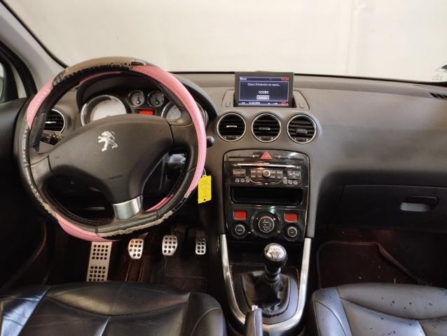 Peugeot 308 image 2
