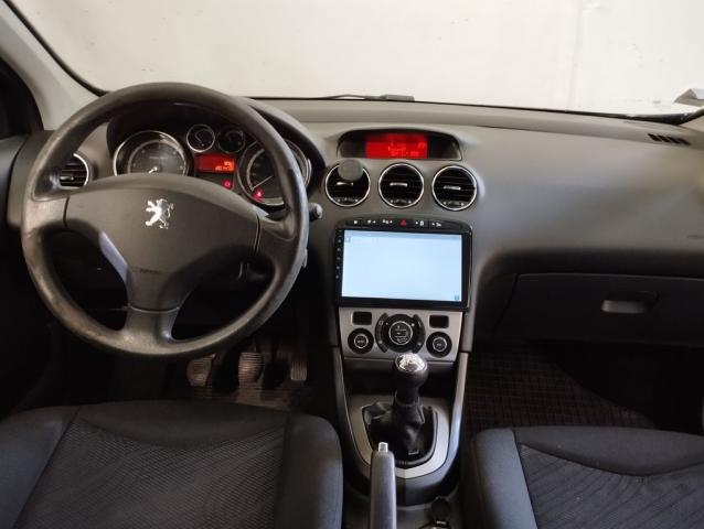 Peugeot 308 image 1