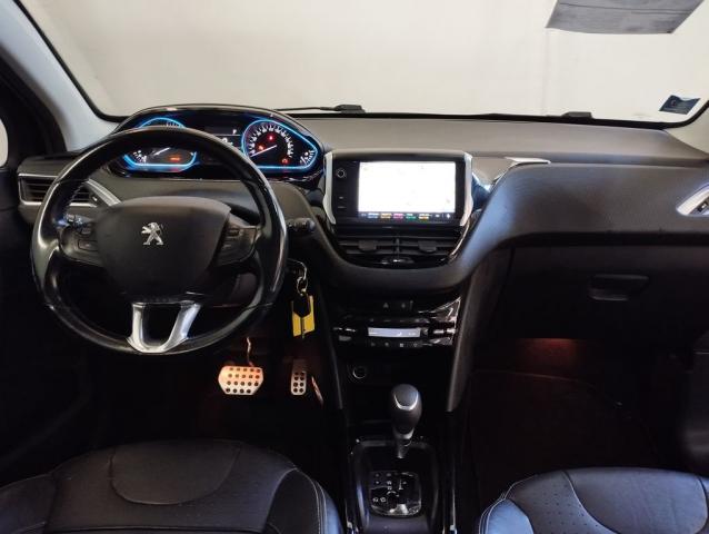 Peugeot 2008 image 1