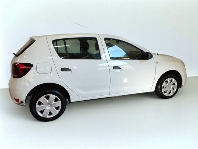Dacia Sandero image 1