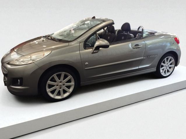 Peugeot 207 Cc 1.6 Vti 120 Roland Garros