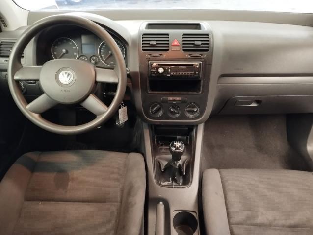 Volkswagen Golf image 1