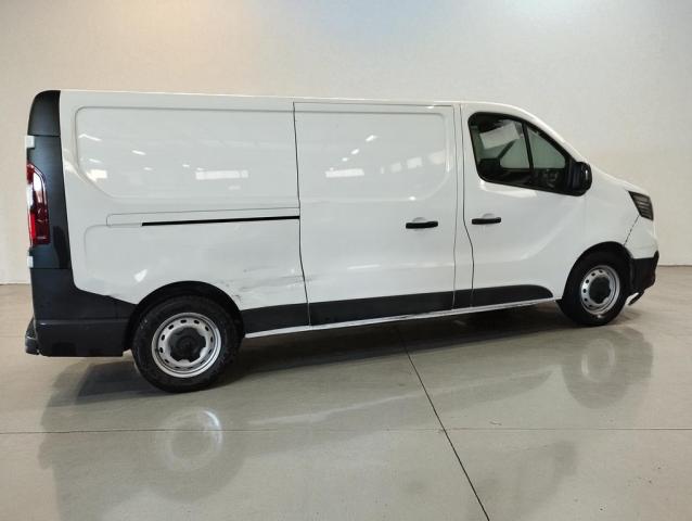 Renault Trafic image 2