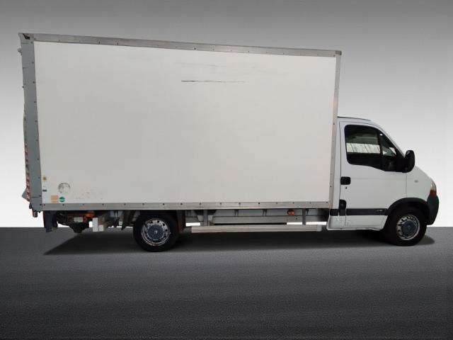 Renault Master image 1