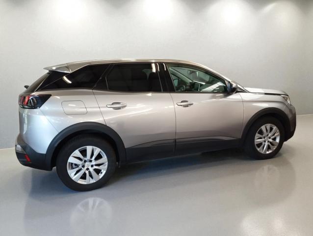 Peugeot 3008 image 1