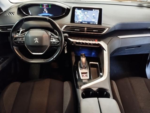 Peugeot 3008 image 2