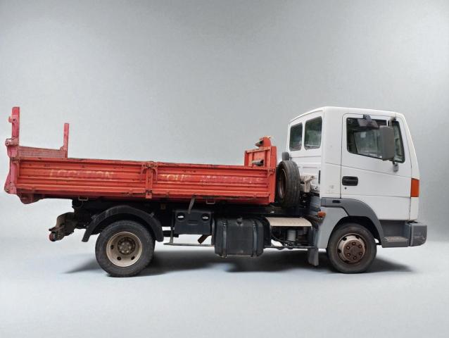 Nissan Atleon image 1