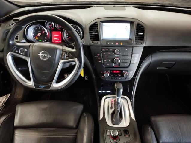 Opel Insignia Sports Tourer image 1