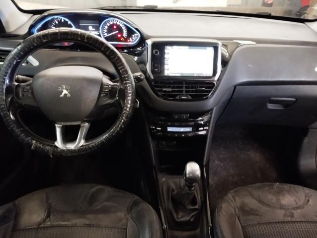 Peugeot 2008 image 1
