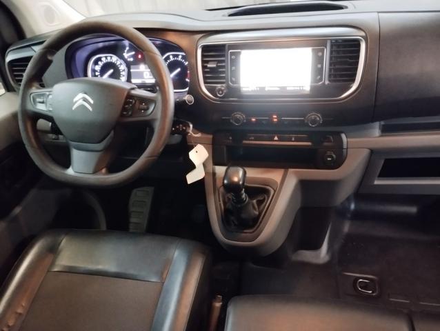 Citroen Jumpy image 2
