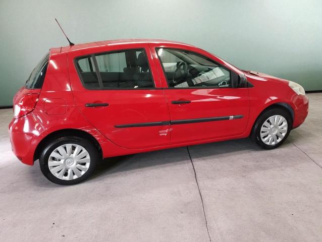 Renault Clio image 1