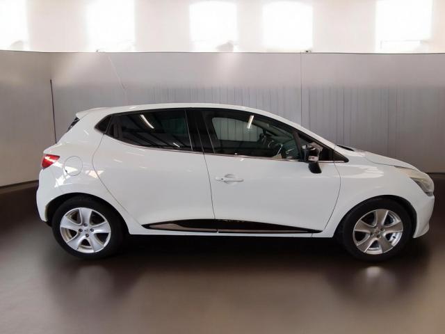 Renault Clio image 1